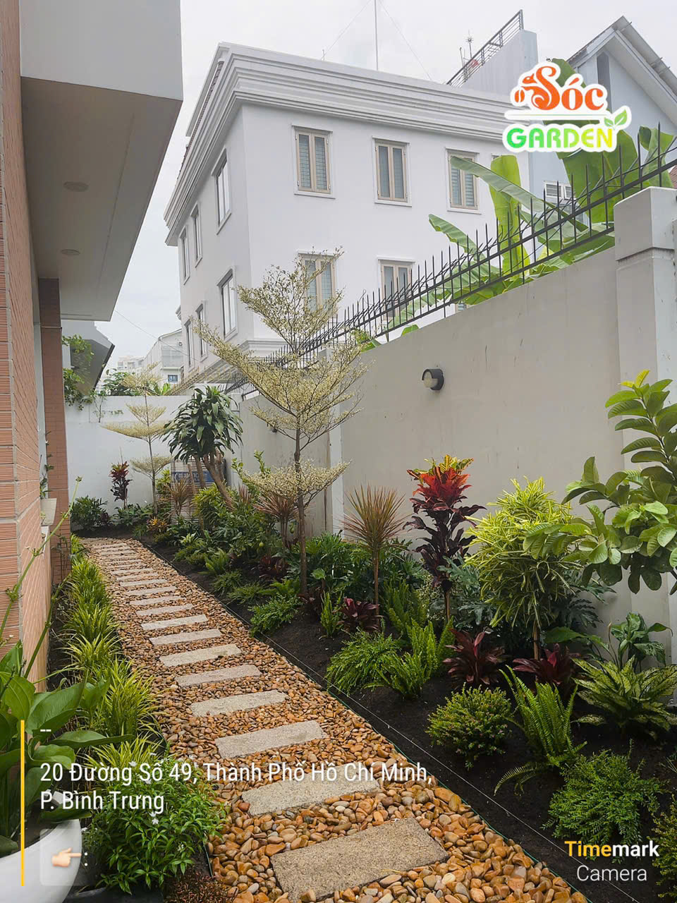 Thi công cảnh quan sân vườn nhà chị Hương tại quận 2 ( rộng 3m x dài 8m)