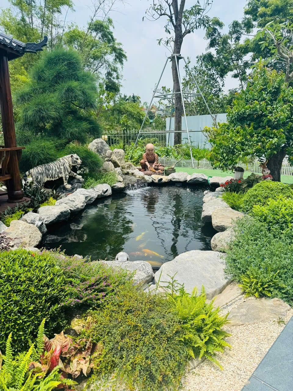 Thi công sân vườn phong thủy