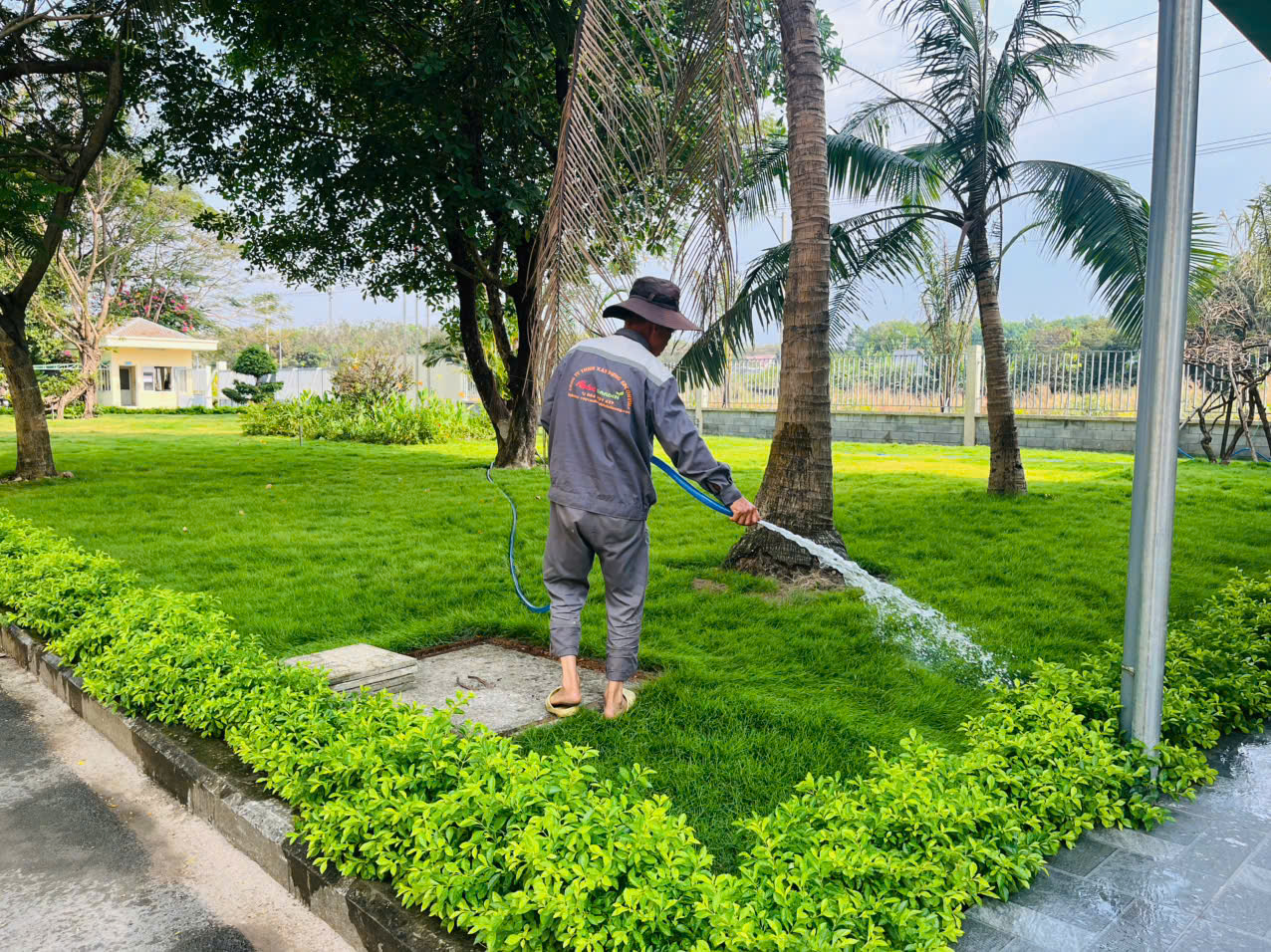 Thi công cảnh quan khuôn viên lớn