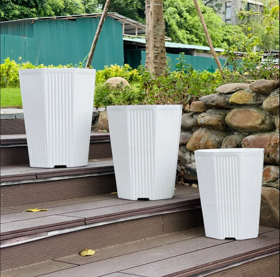 Chậu nhựa gân bát giác 33x43x27,5 cm