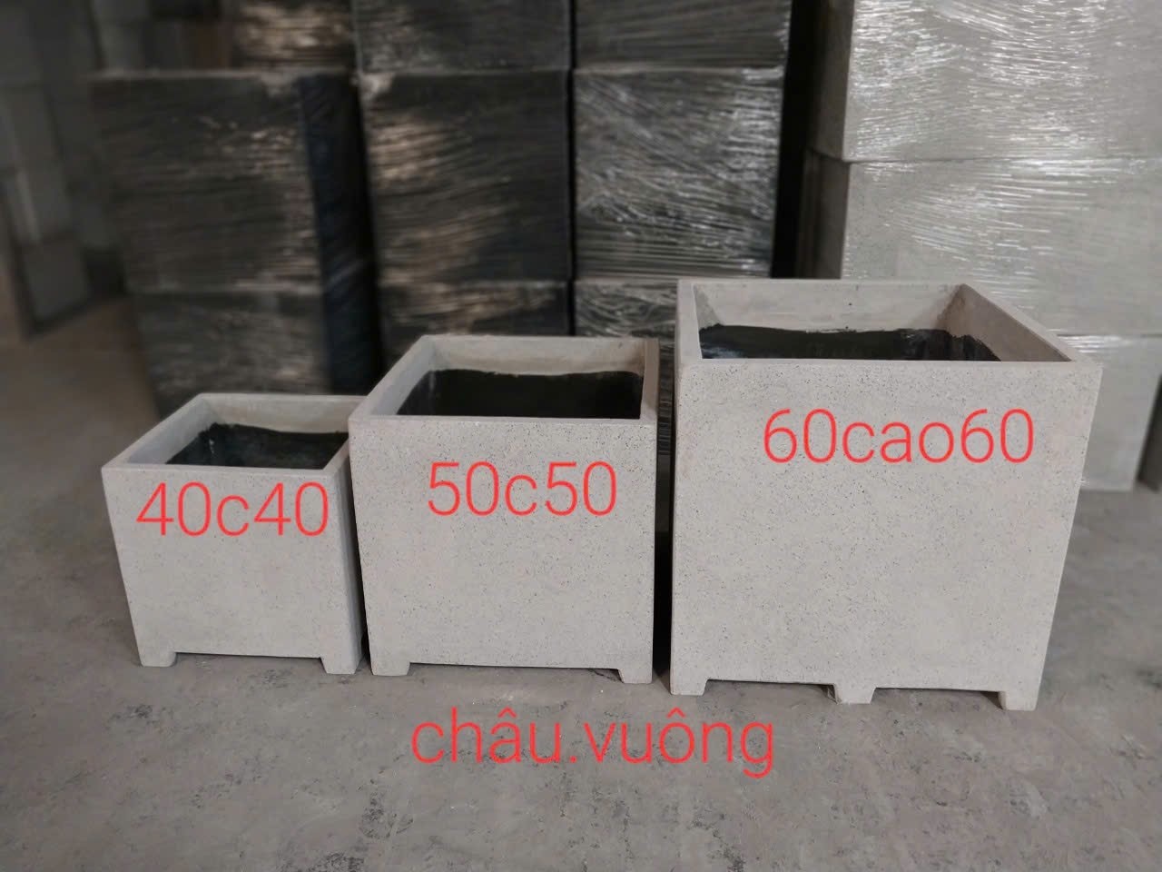 Chậu Xi Măng Đá Mài Vuông Có Chân 40x40 cm