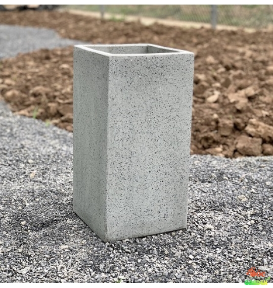 Chậu trụ vuông có đường kính 25 và chiều cao 50