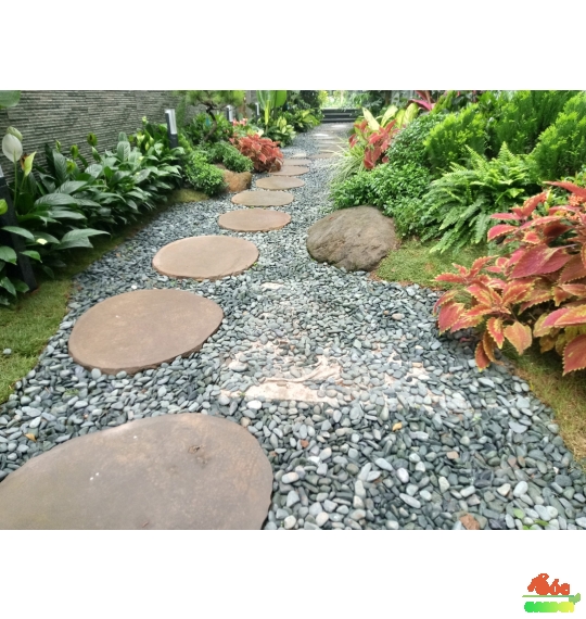 Sỏi cuội đen quay trải nền nhiều kích thước
